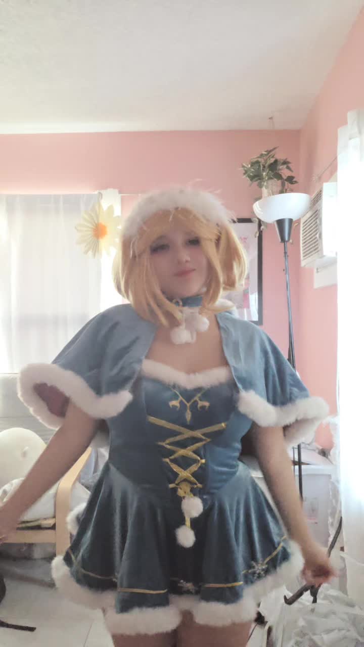 @<3