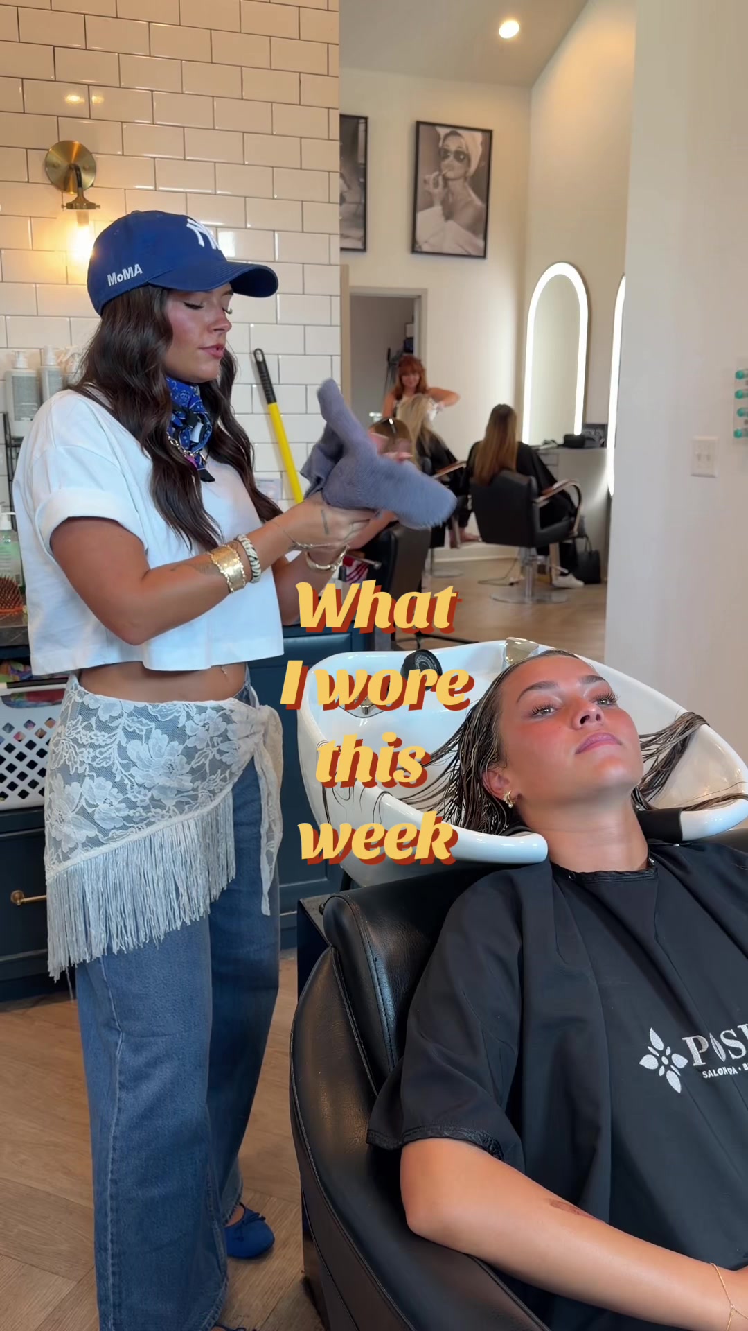 @Ry โ
| IN Hairstylist