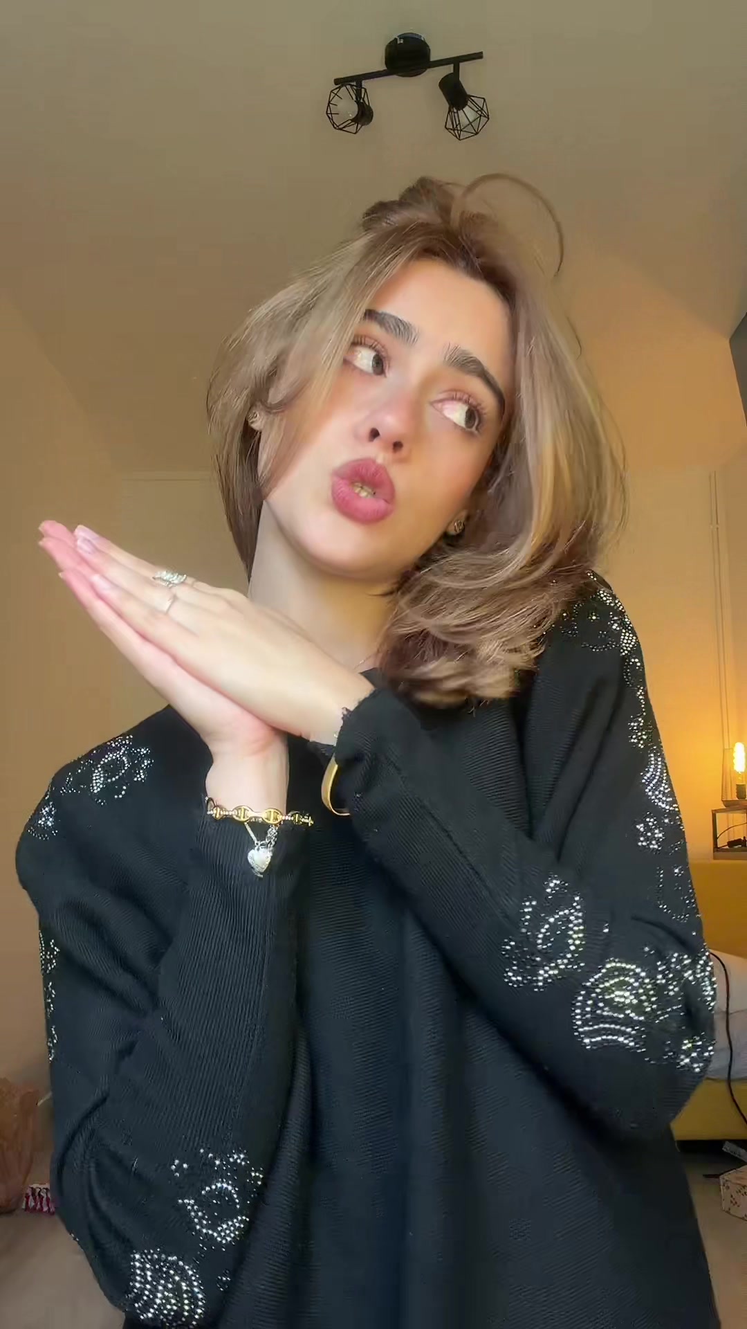 @angel(a)