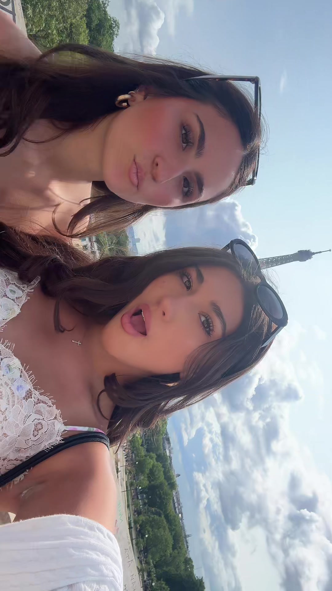 @ella rose
