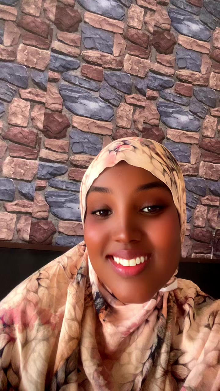 @khadijamariin008🖤💙❤️