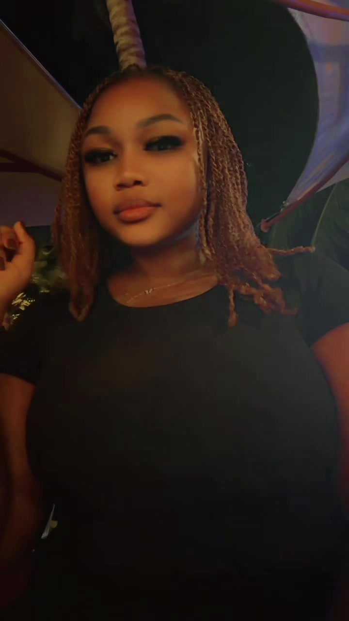 @curvy bree