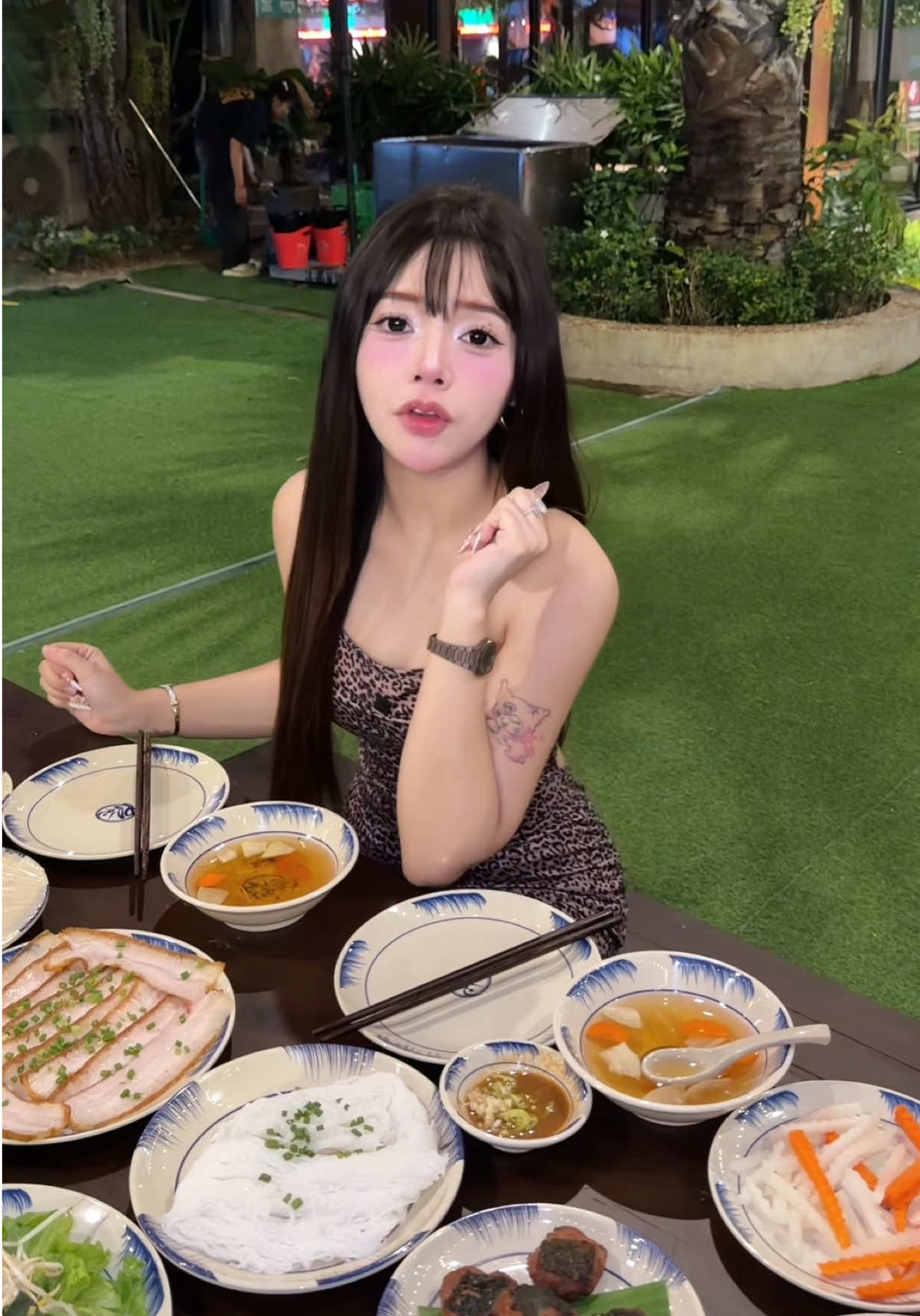 @Lyza Vong.🎀༘⋆˚