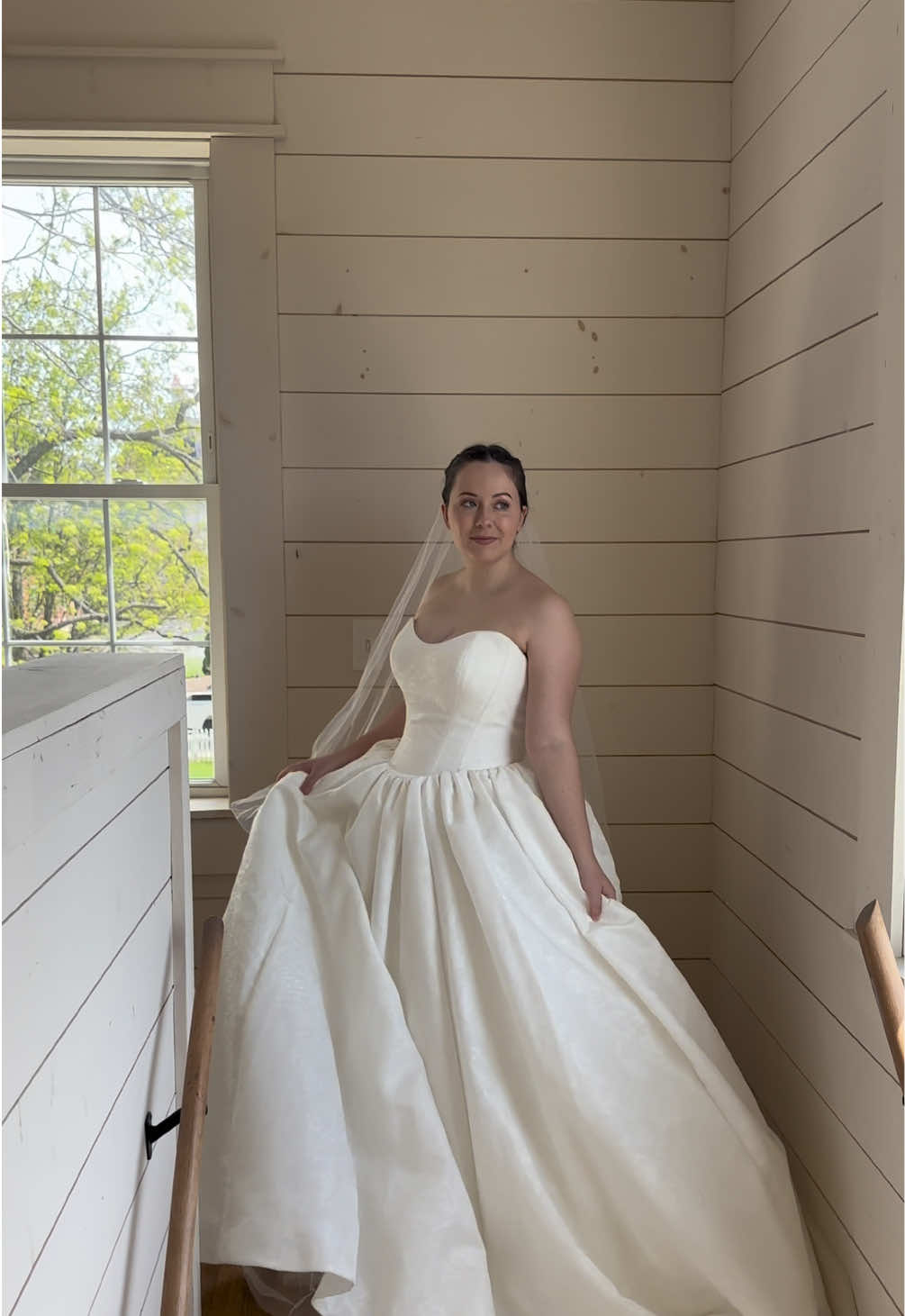 @Cleo Bridal