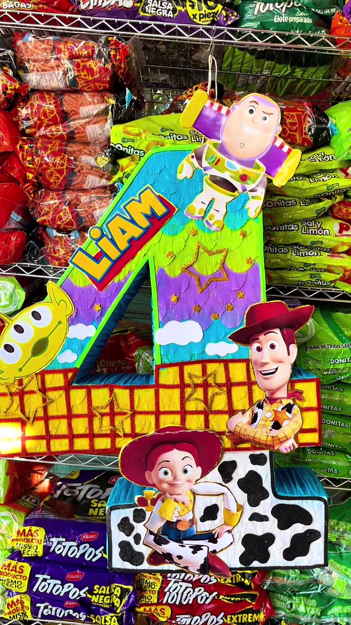 @Manualidades y piñatas susey