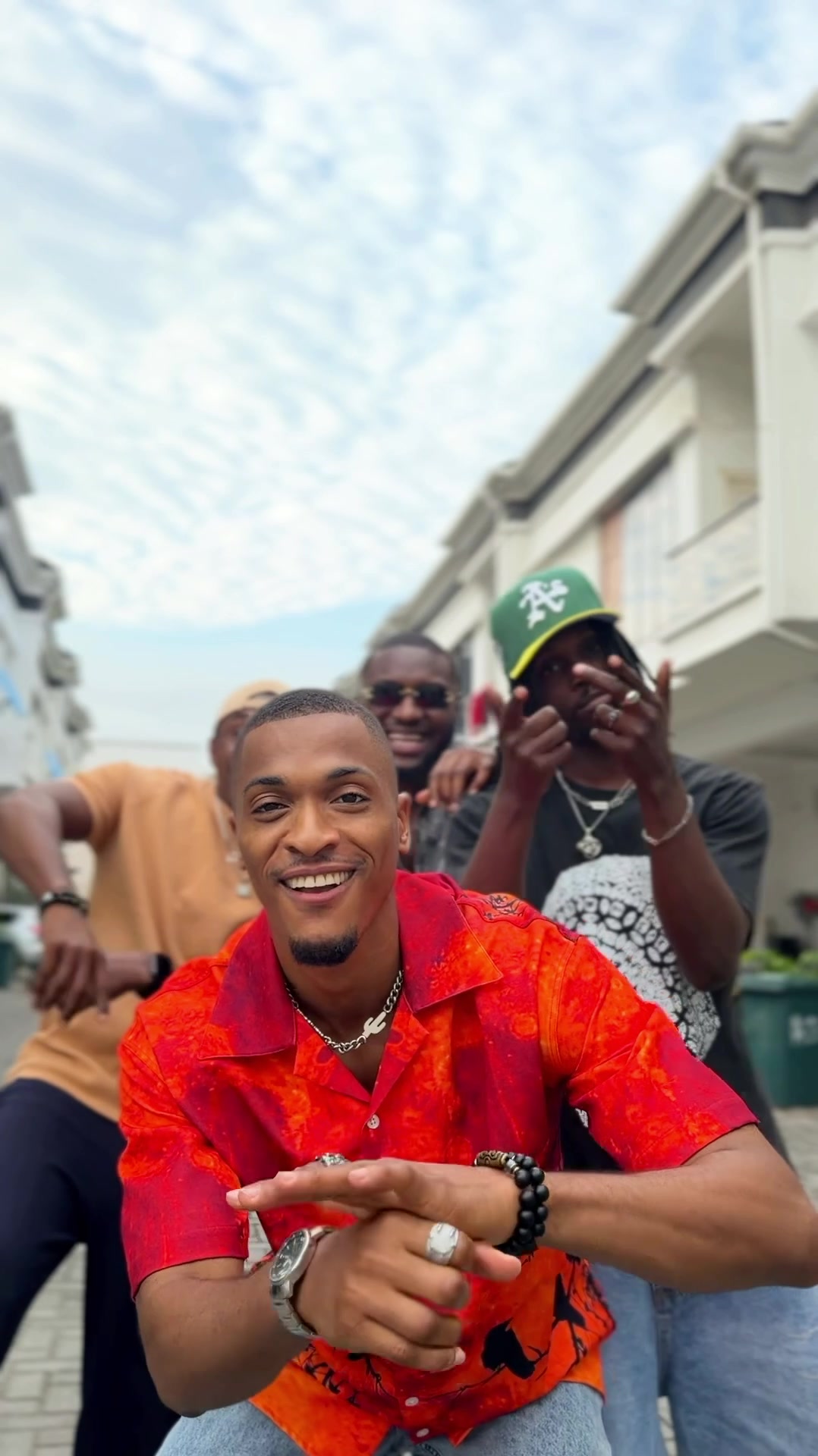 @Henry Orakwue “Groovymono”