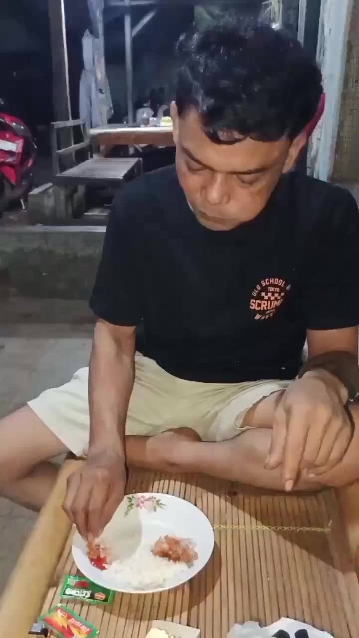 @Akun tiktok Bertiga