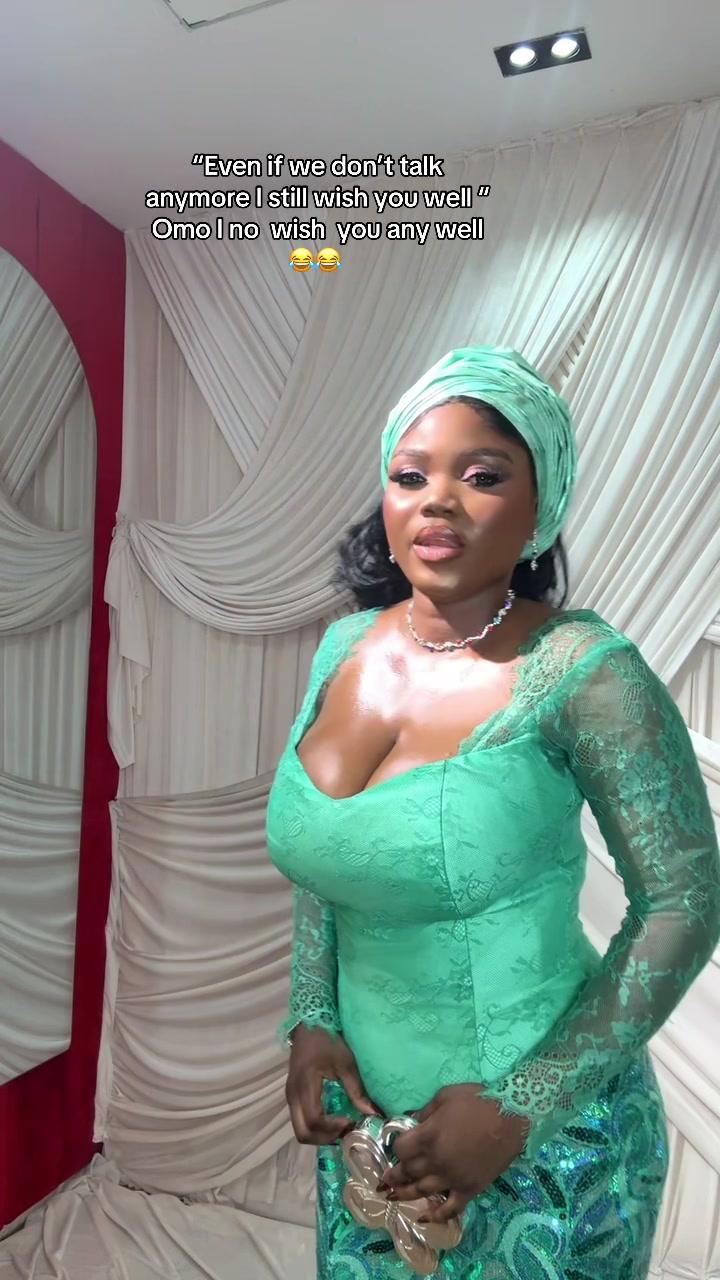 @Makeup artist in festac