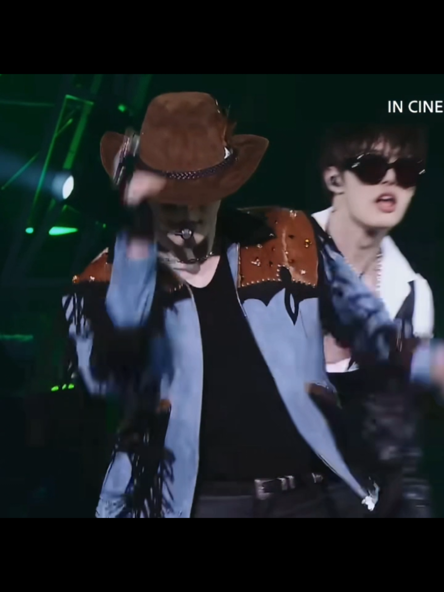 @Yunho Golden Boy