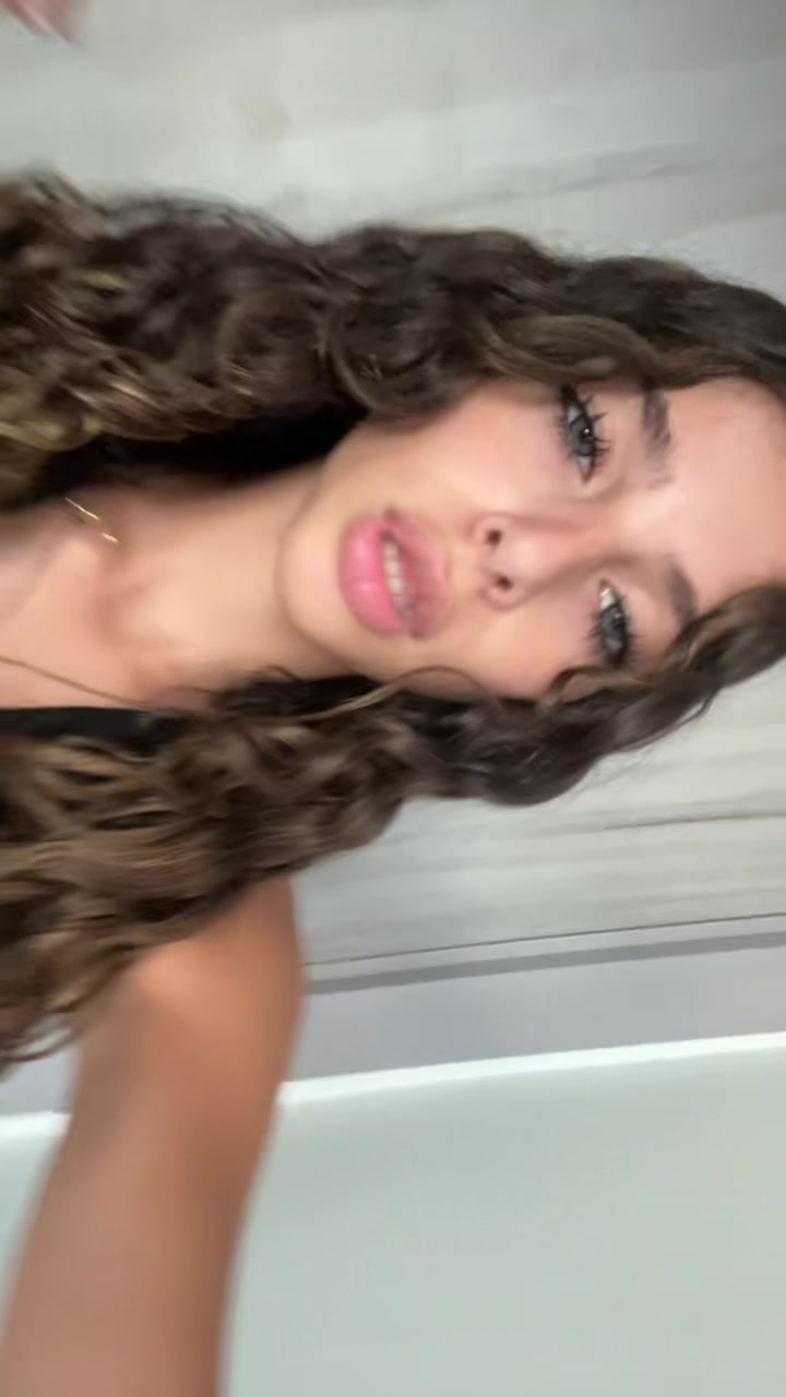 @LOLAAA