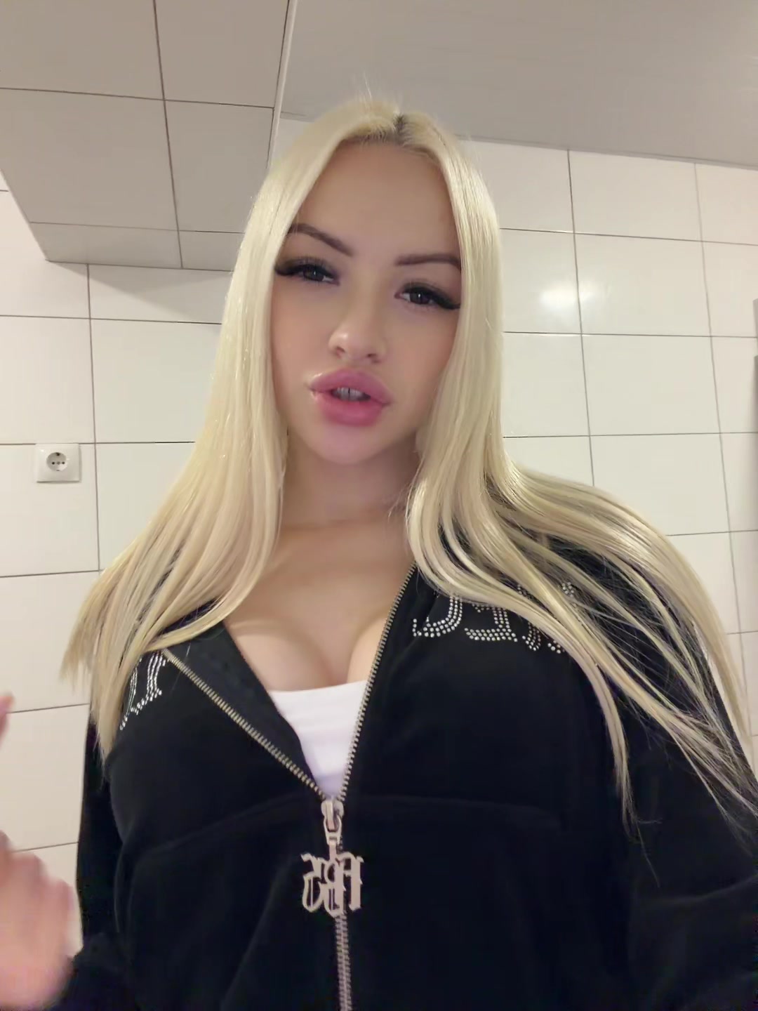 @yll