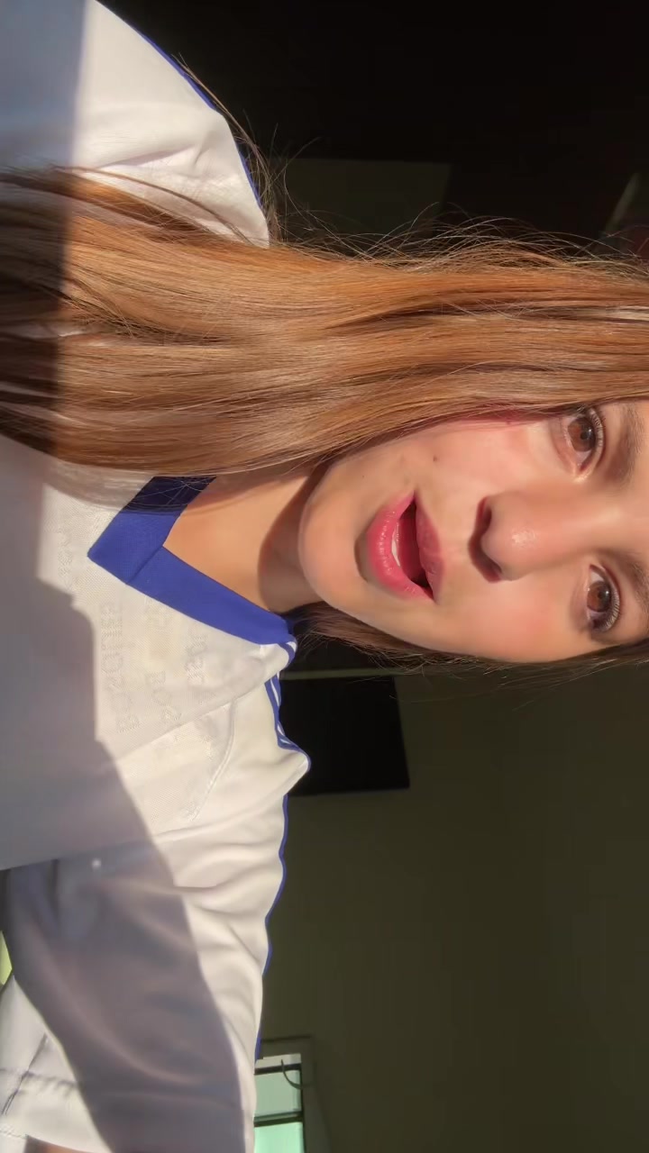 @🪩🫰🏻