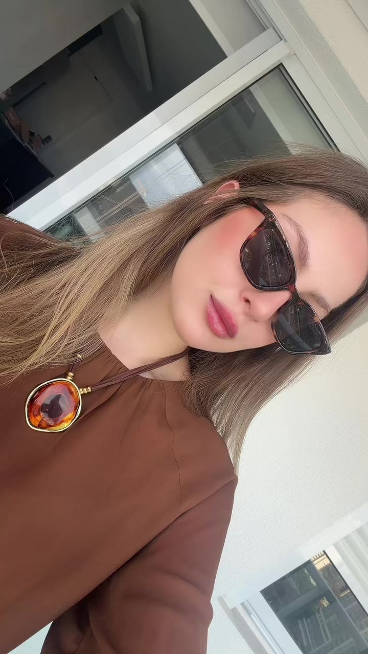 @Julia  | Creator