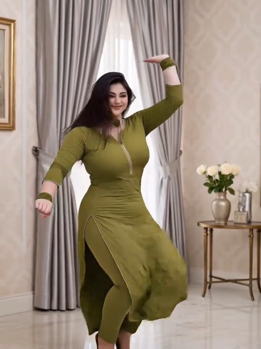 @ZOYA KHAN