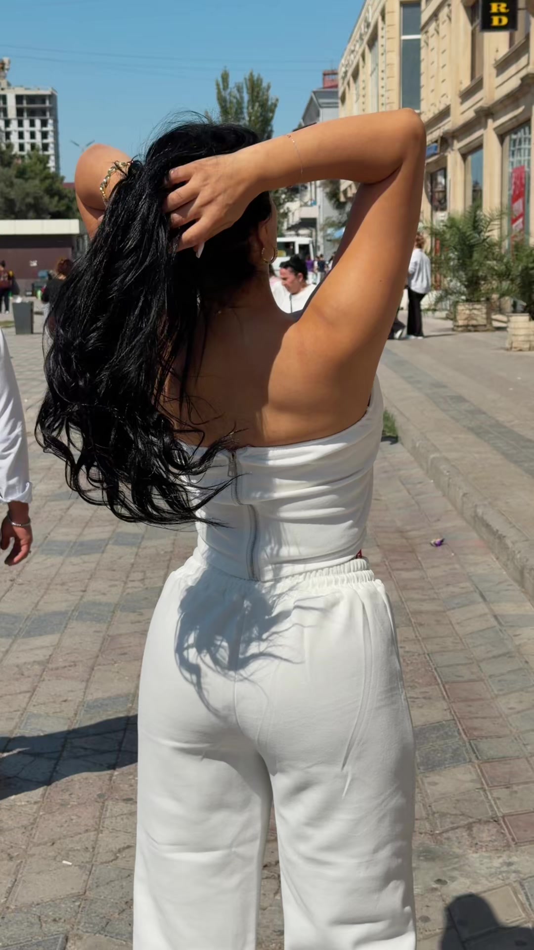 @LARA