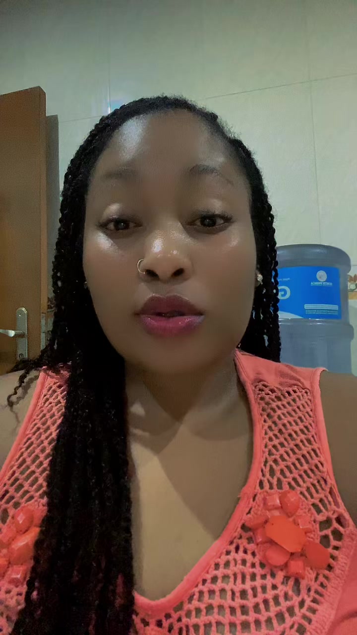 @Carollzinhaaa27