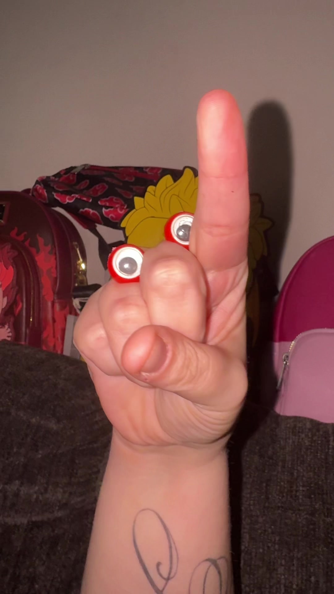 @hand_almighty