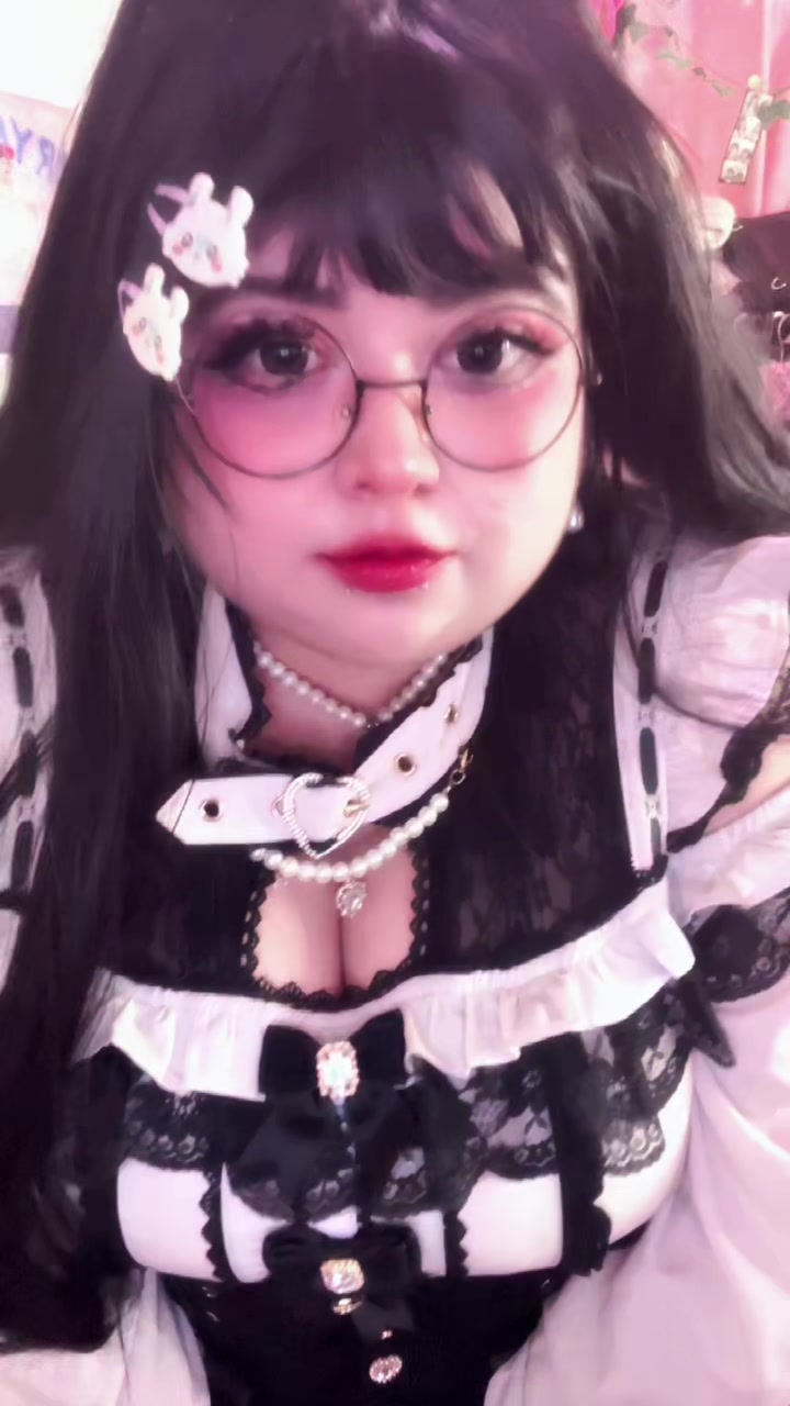 @pía pardo navarro˚ʚ♡ɞ˚ kbeauty