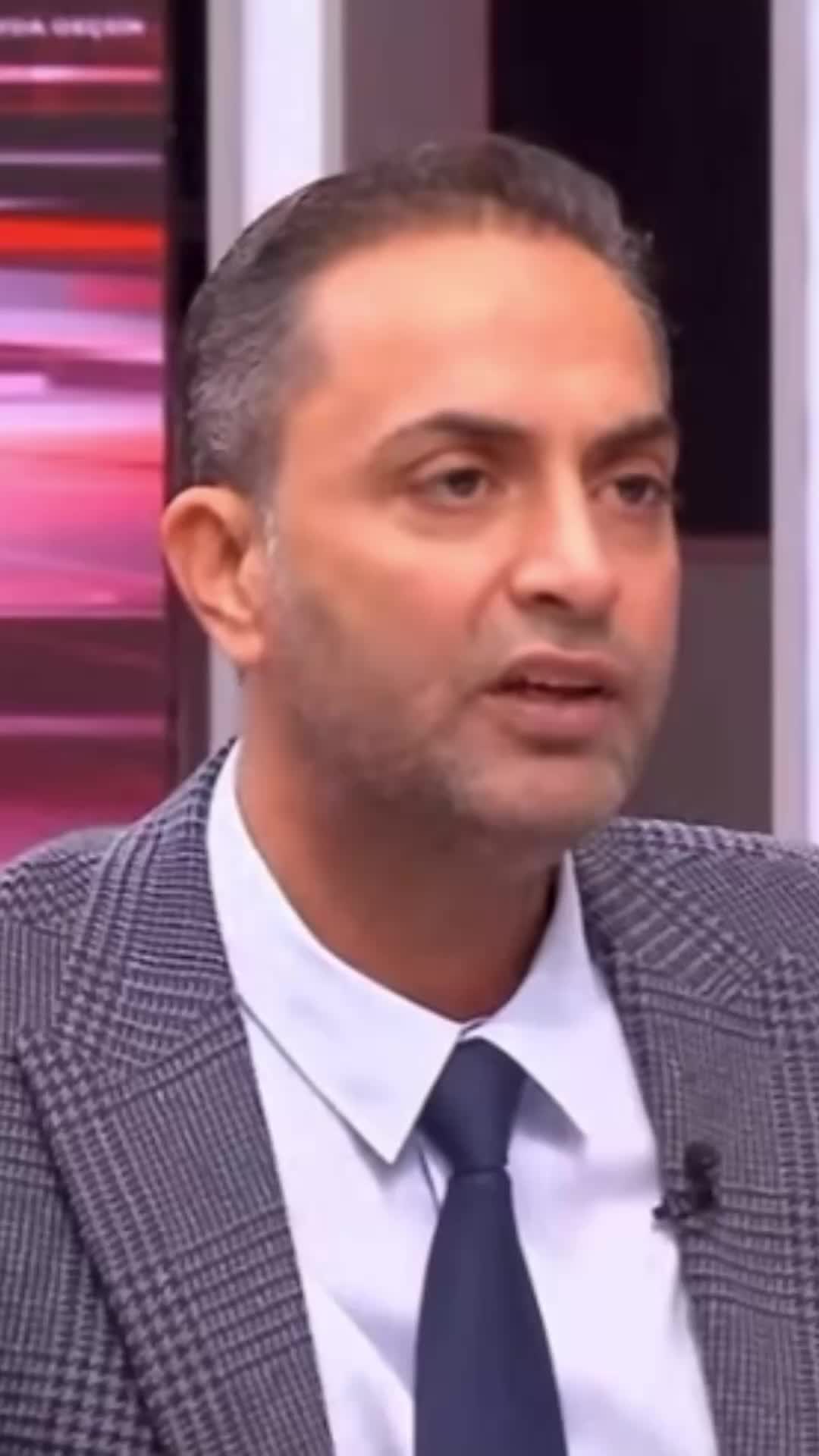 @Siyasetvar