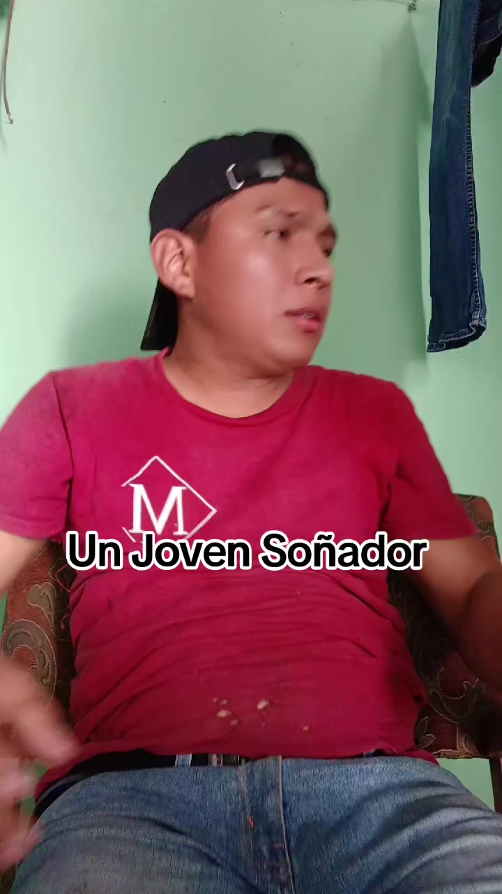 @Un Joven So&ntilde;ador Sv