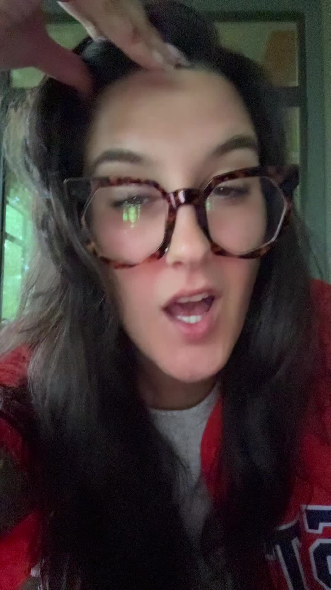 @thetravelingchickin