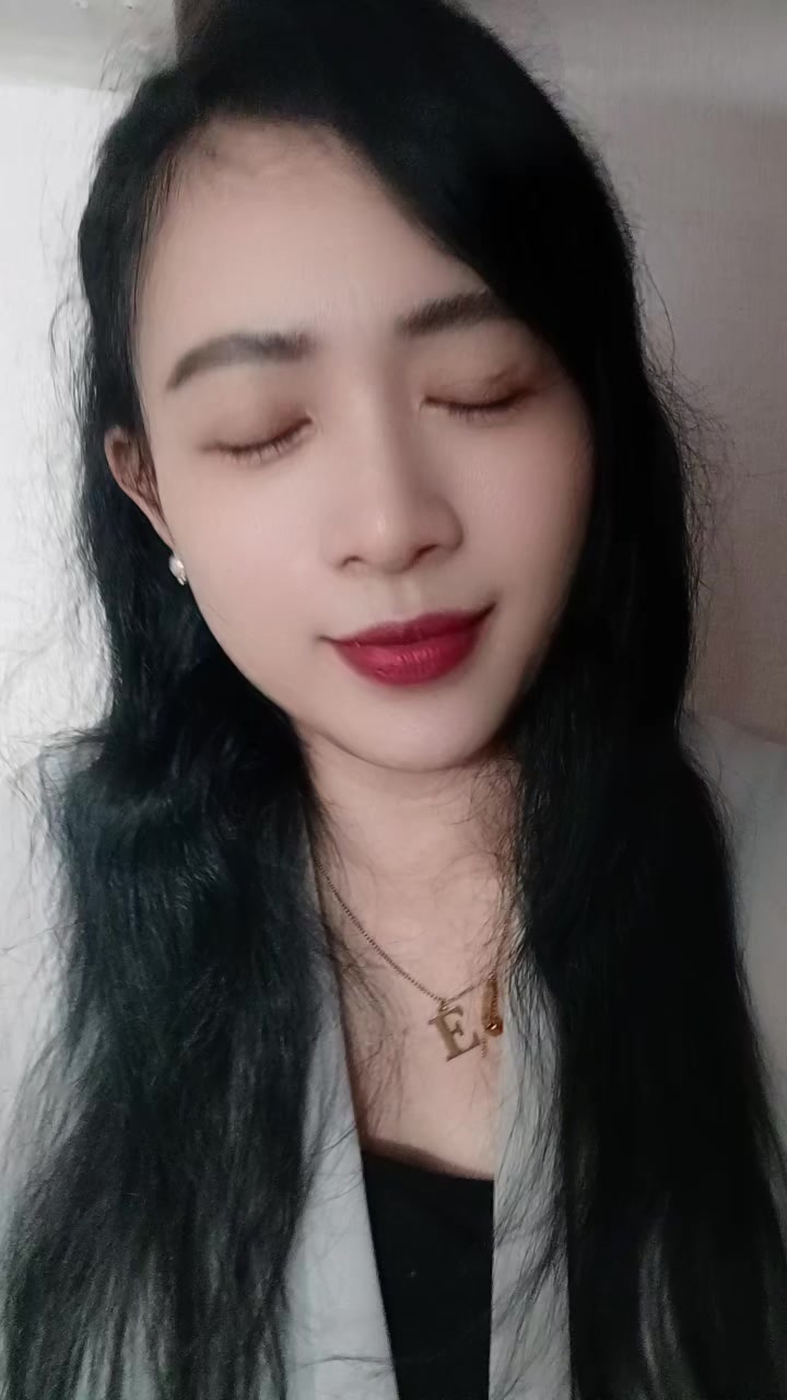 @Ling Ling🇲🇨🇭🇰