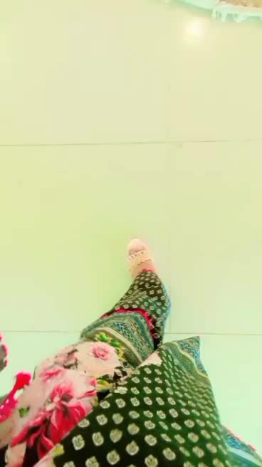 @👑RANI❣️JHELUMI👑