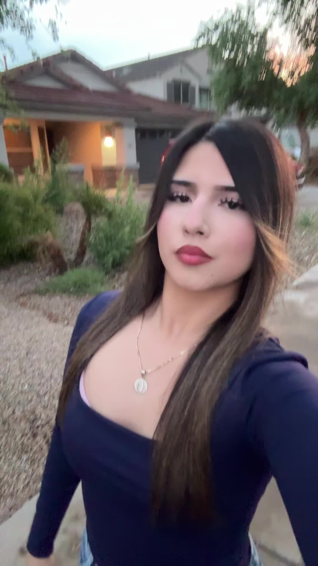 @Emily Quiñonez👸🏻