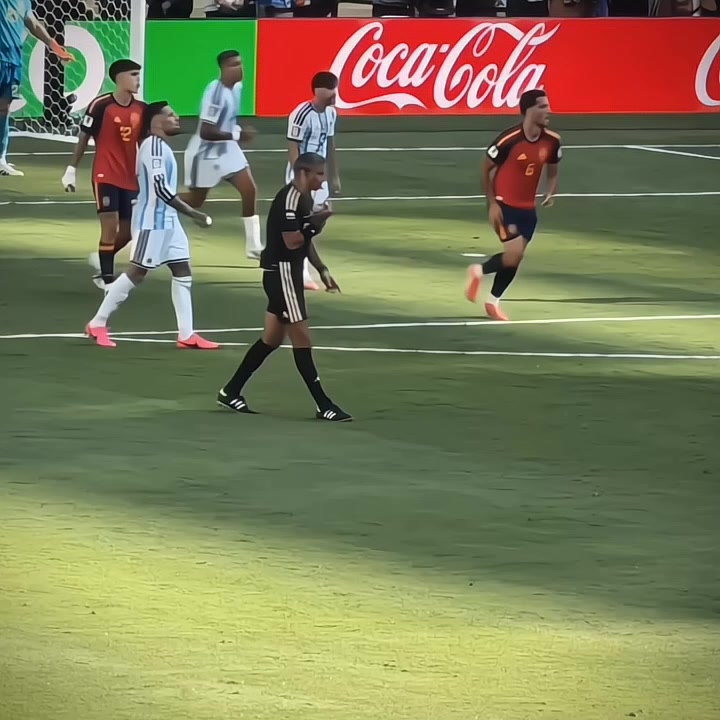 @𝑺𝑰𝑴𝑶 🇲🇦