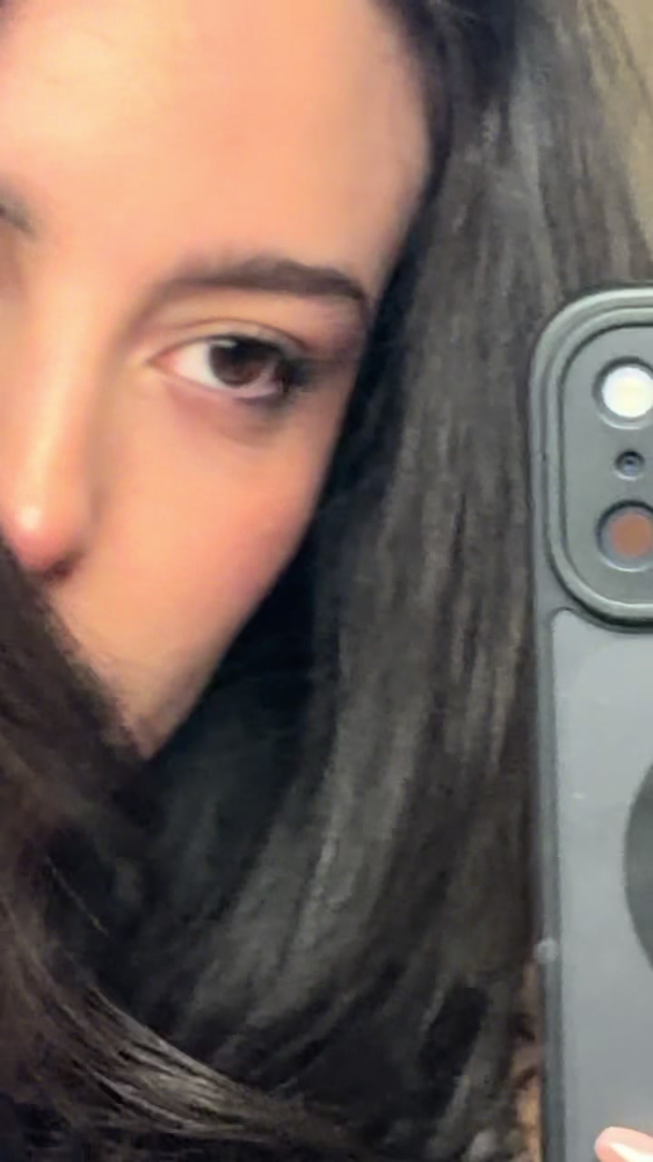 @Daniela Flores