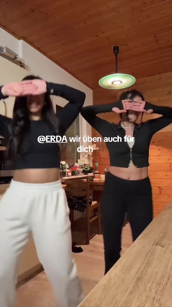 @emmi_165