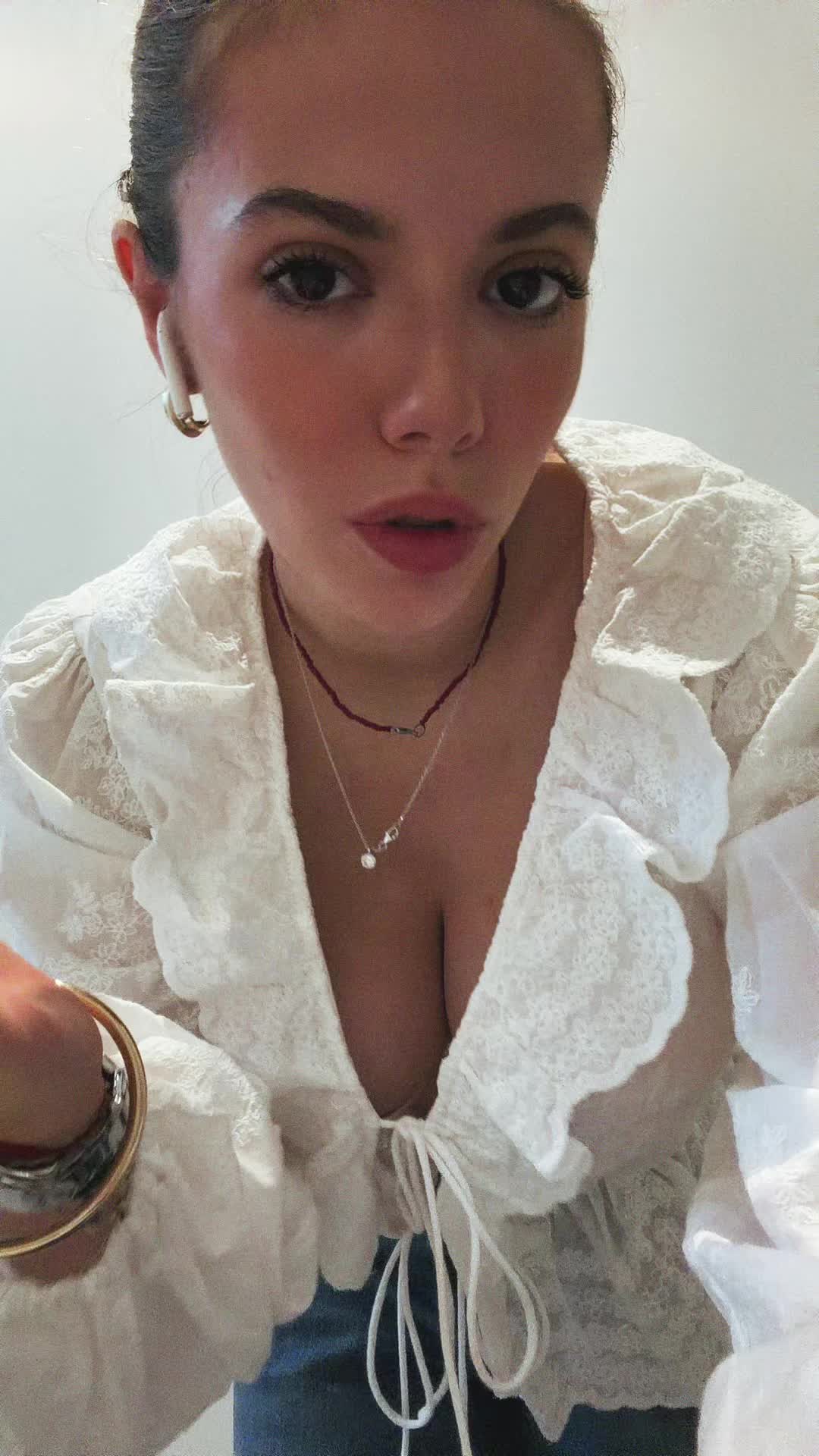@caubellaura