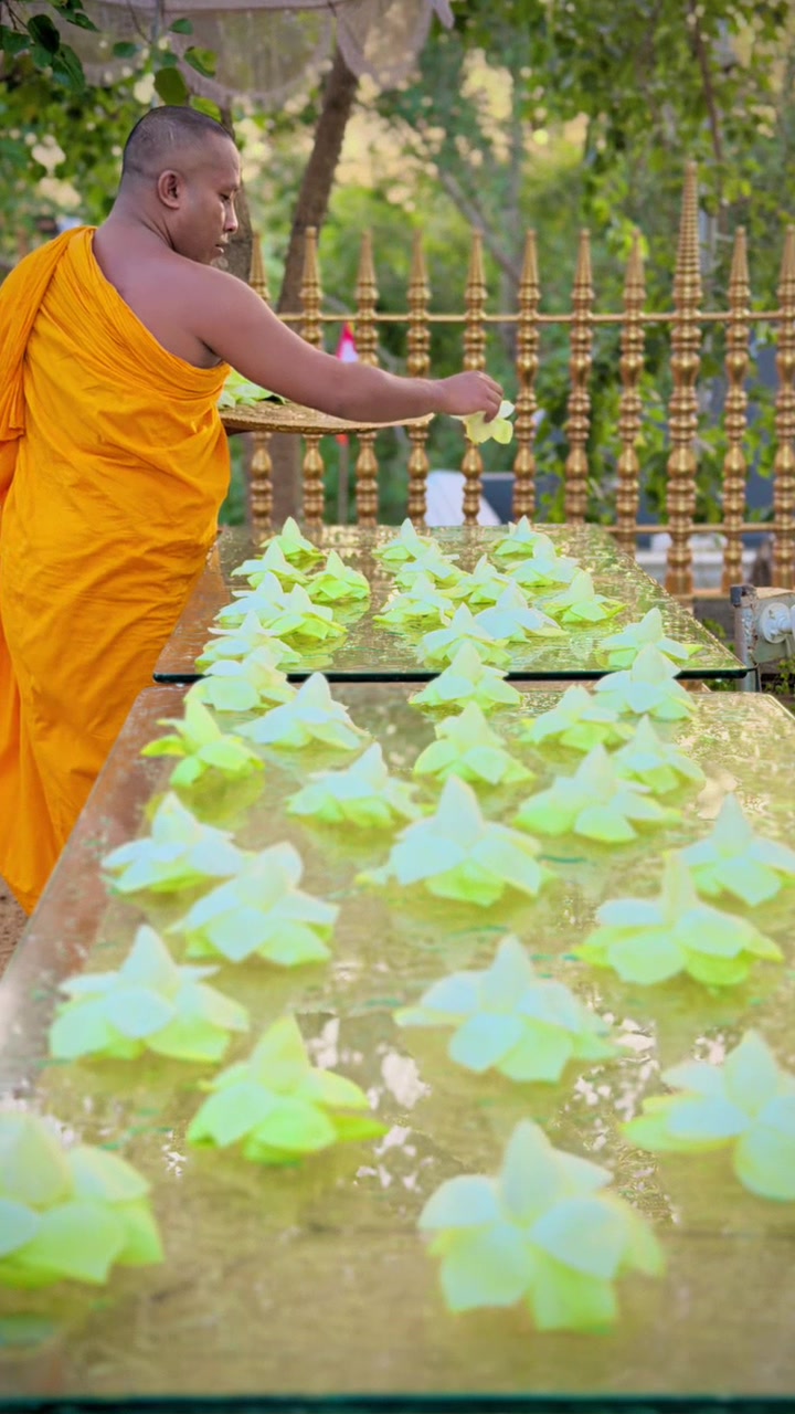 @Pahalathalawe Sumanasiri Himi