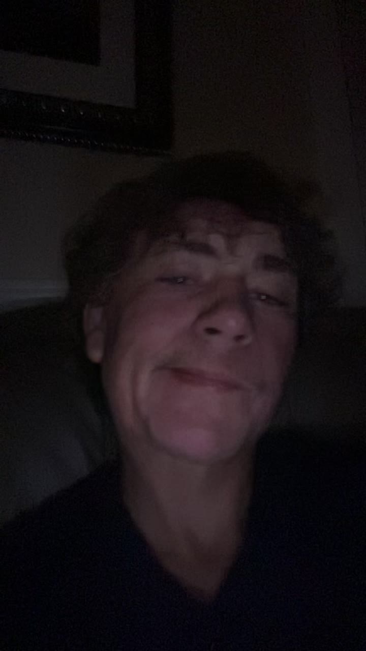 @𝓣𝓻𝓮𝓷𝓽𝓸𝓷 𝓓𝓪𝓿𝓲𝓼