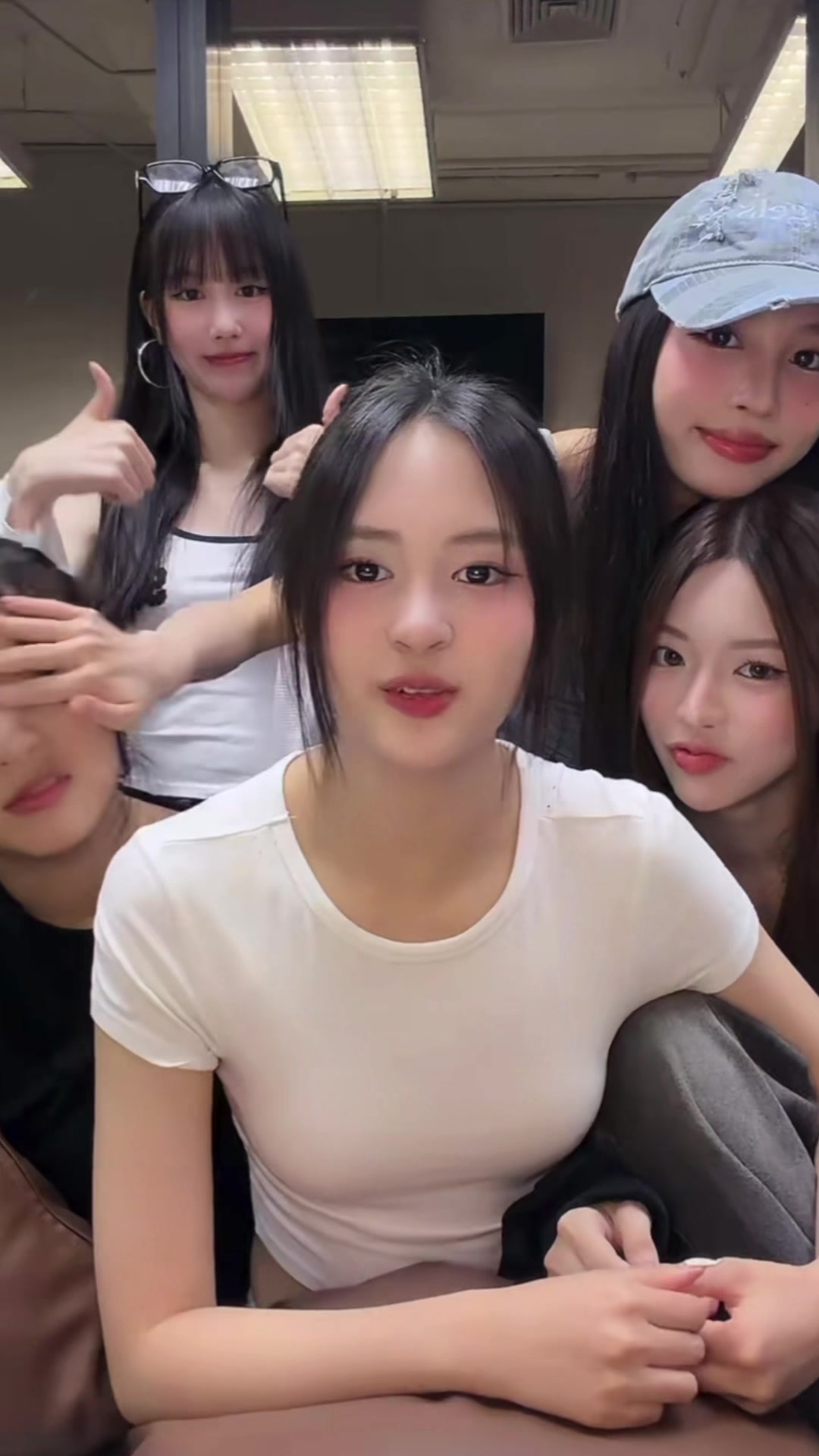 @miumiumeg