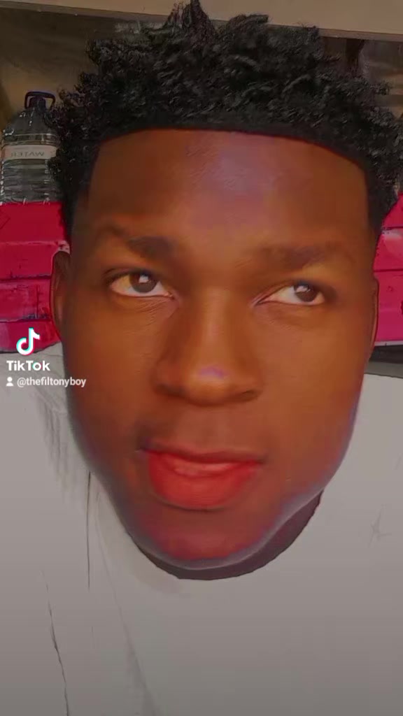 @thefiltonyboy●○