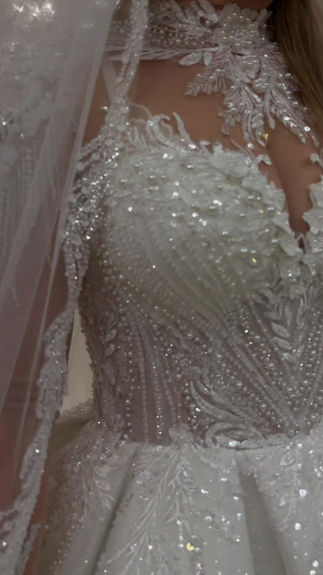 @vio.wedding.dresses