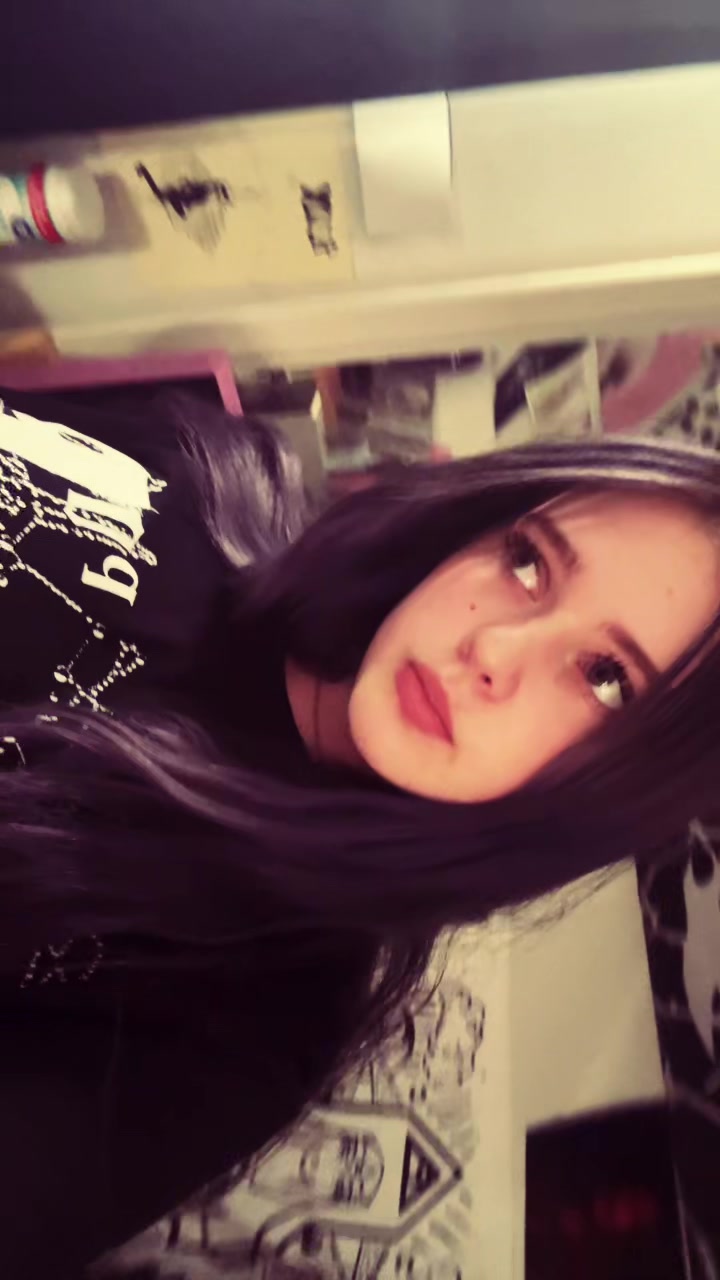 @alexis 🖤💿