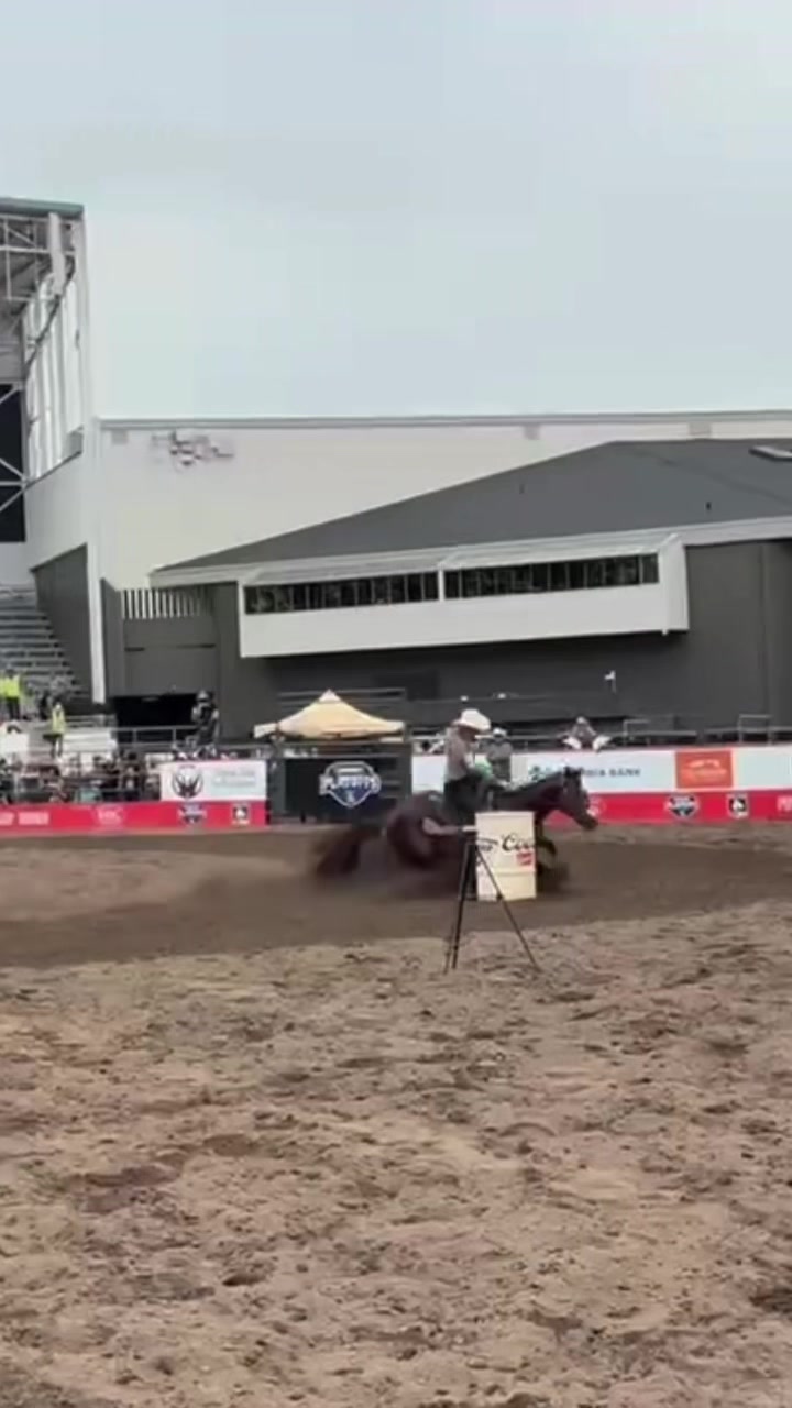 @BarrelRacing.com