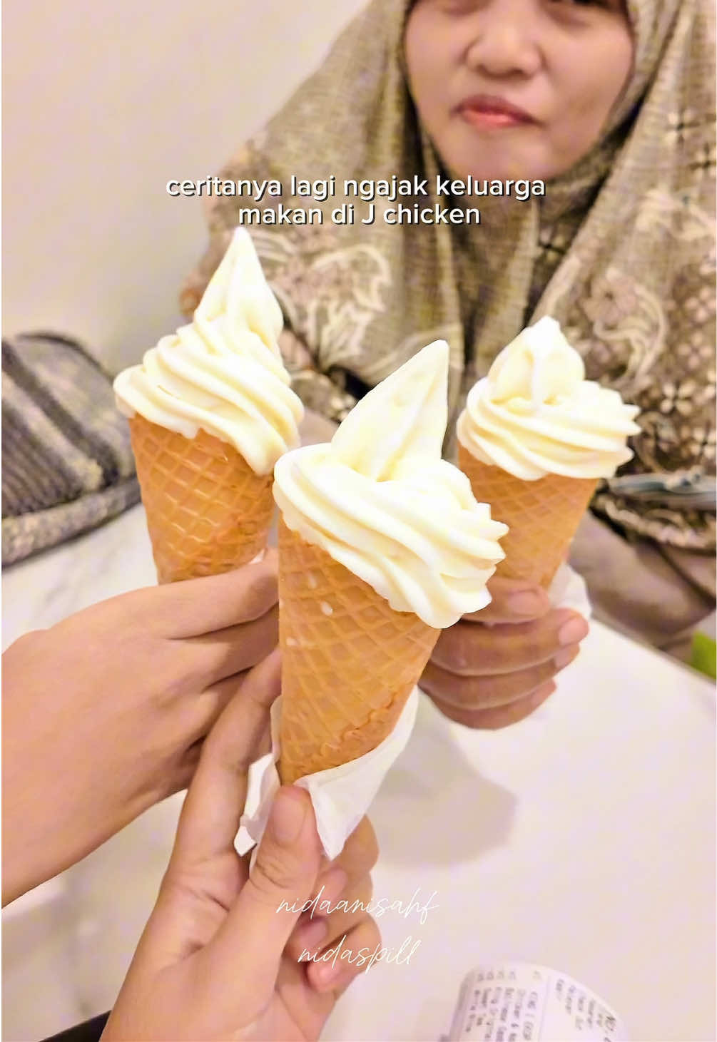 @nidaanisahf | Food & Travel
