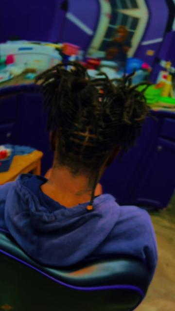 @LocsByPreezy