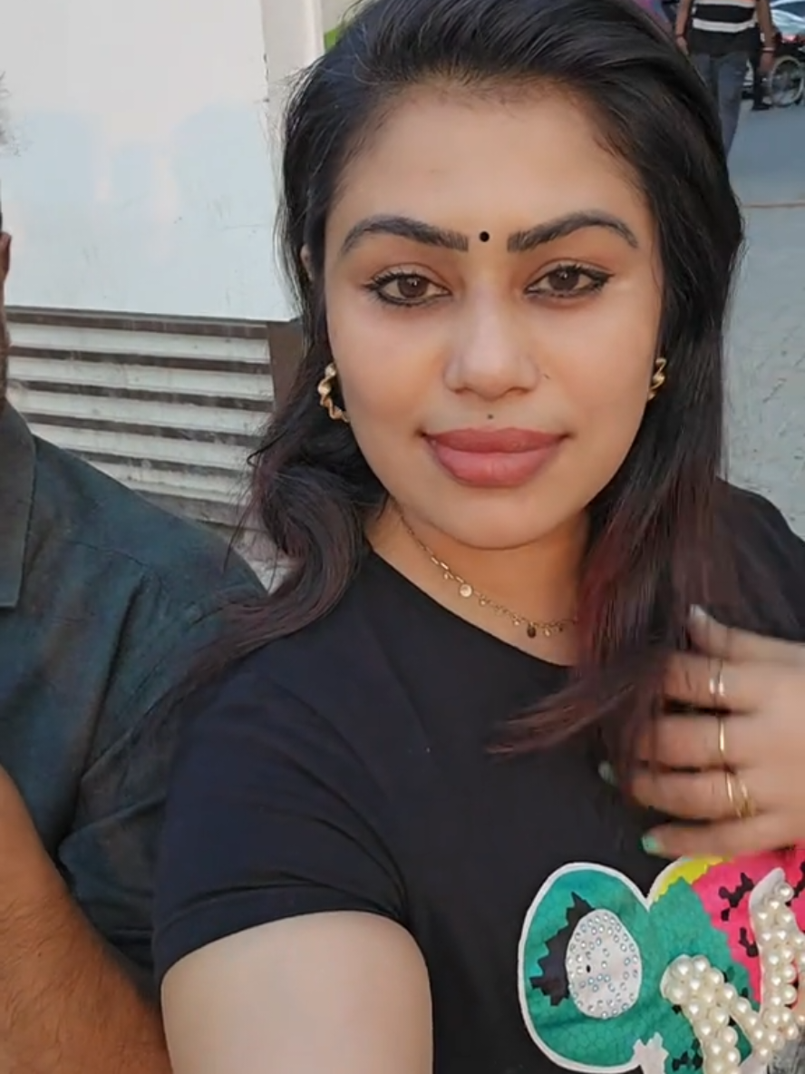 @Nithyapradeep1