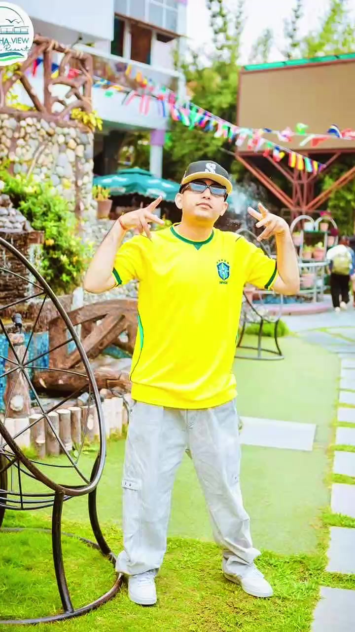 @RuPesh B Boy Lama