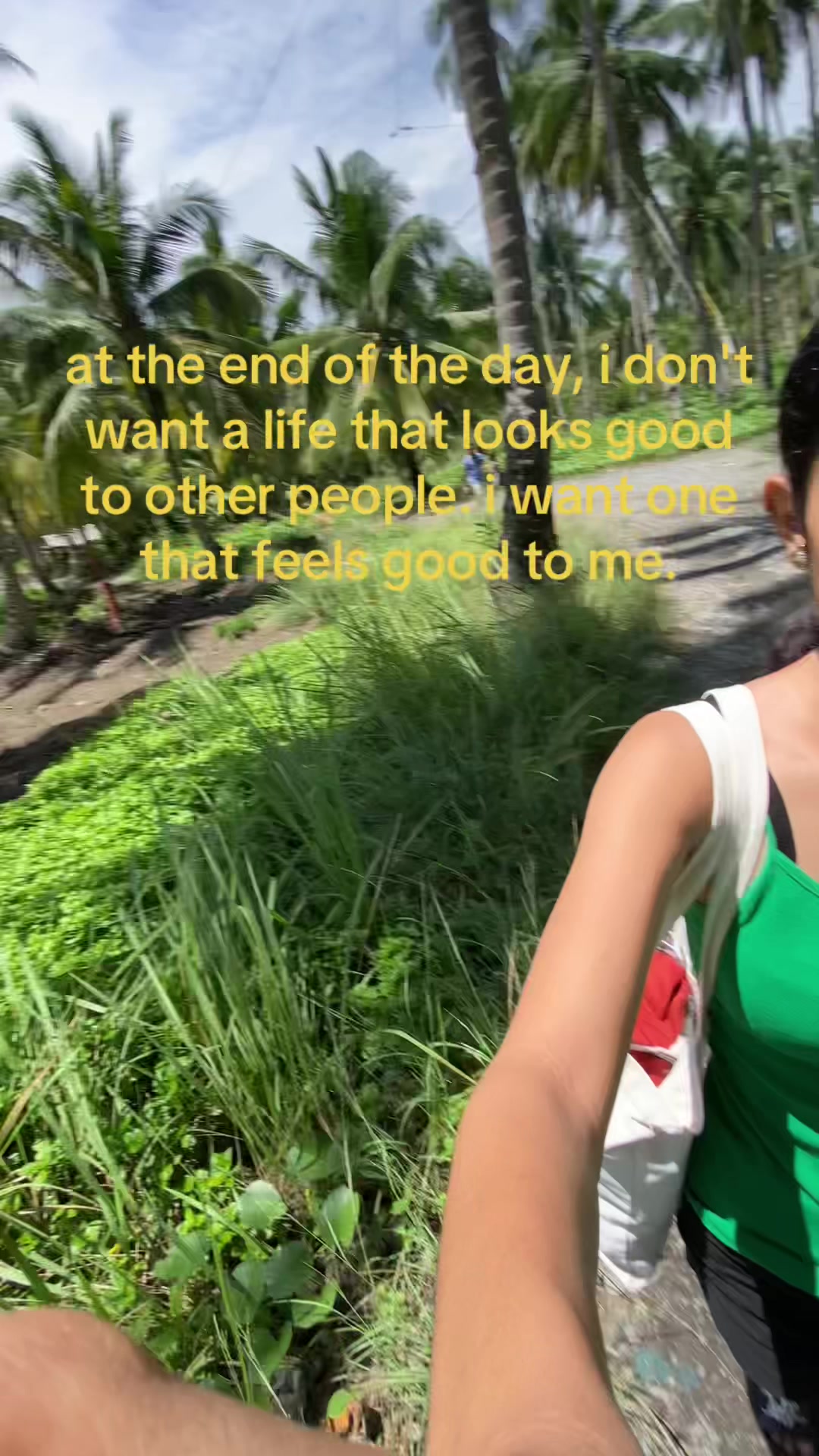 @nicole