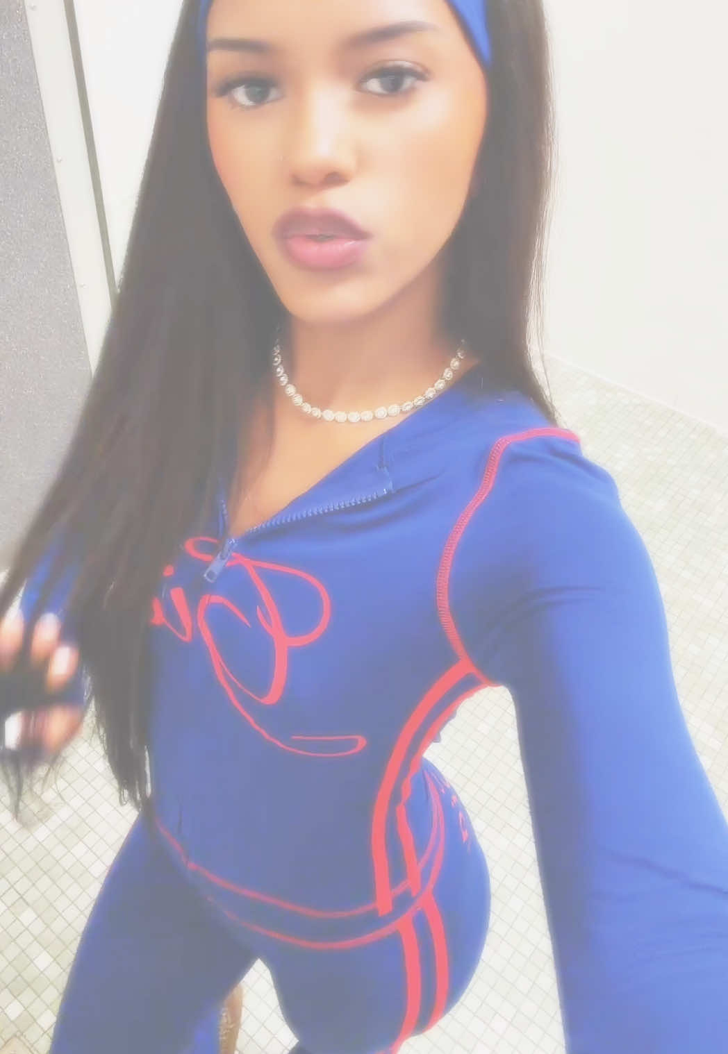 @🖤