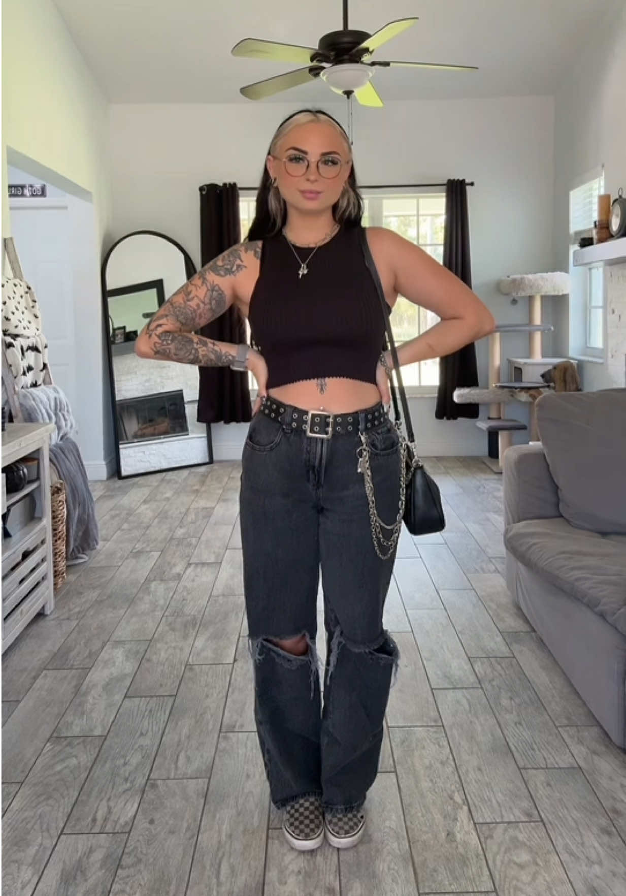 @Tara | Alt Fashion Inspo 🖤⛓️