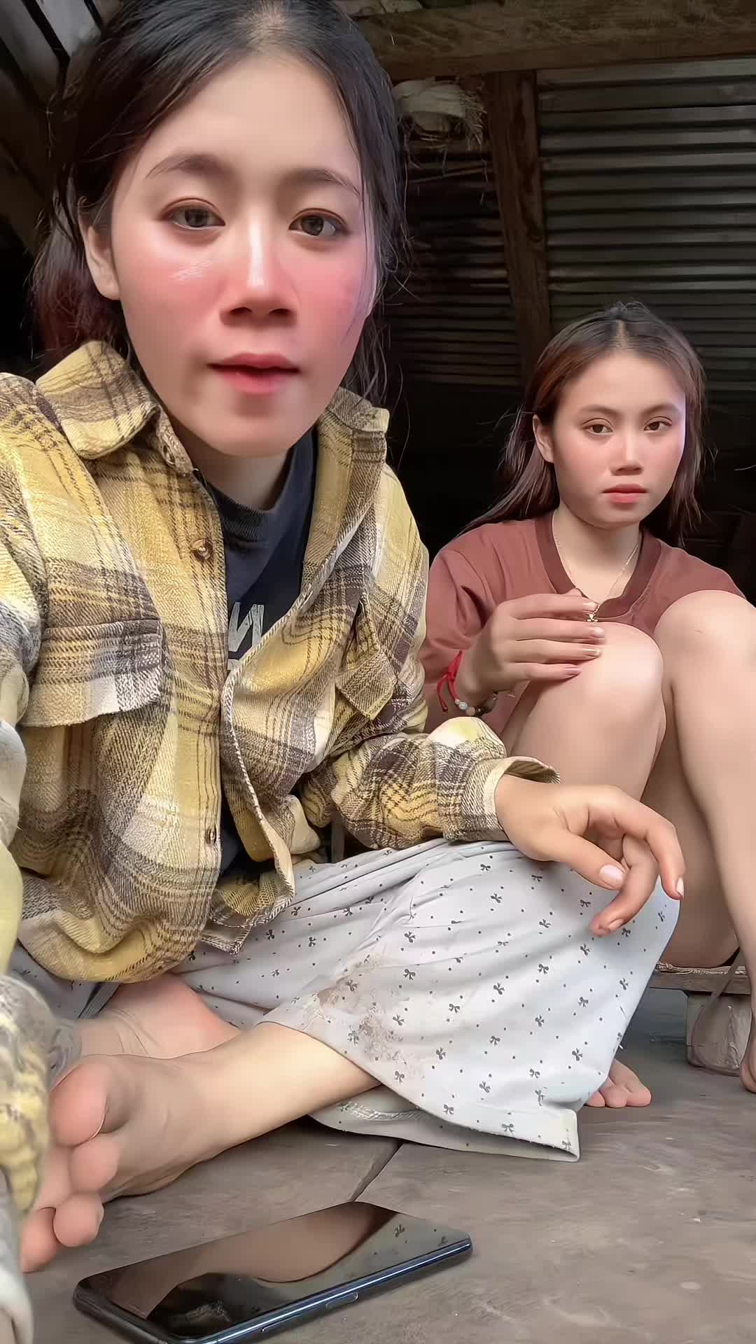@Elziee_