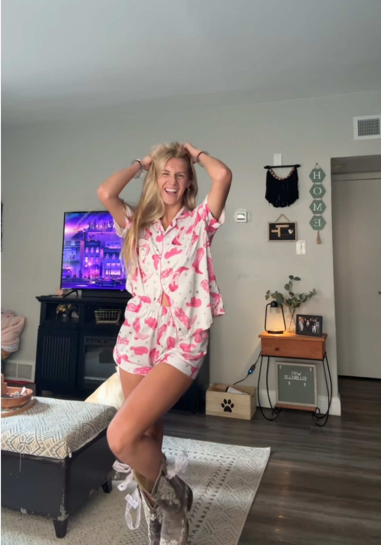 @Ellie Ausloos 🦋