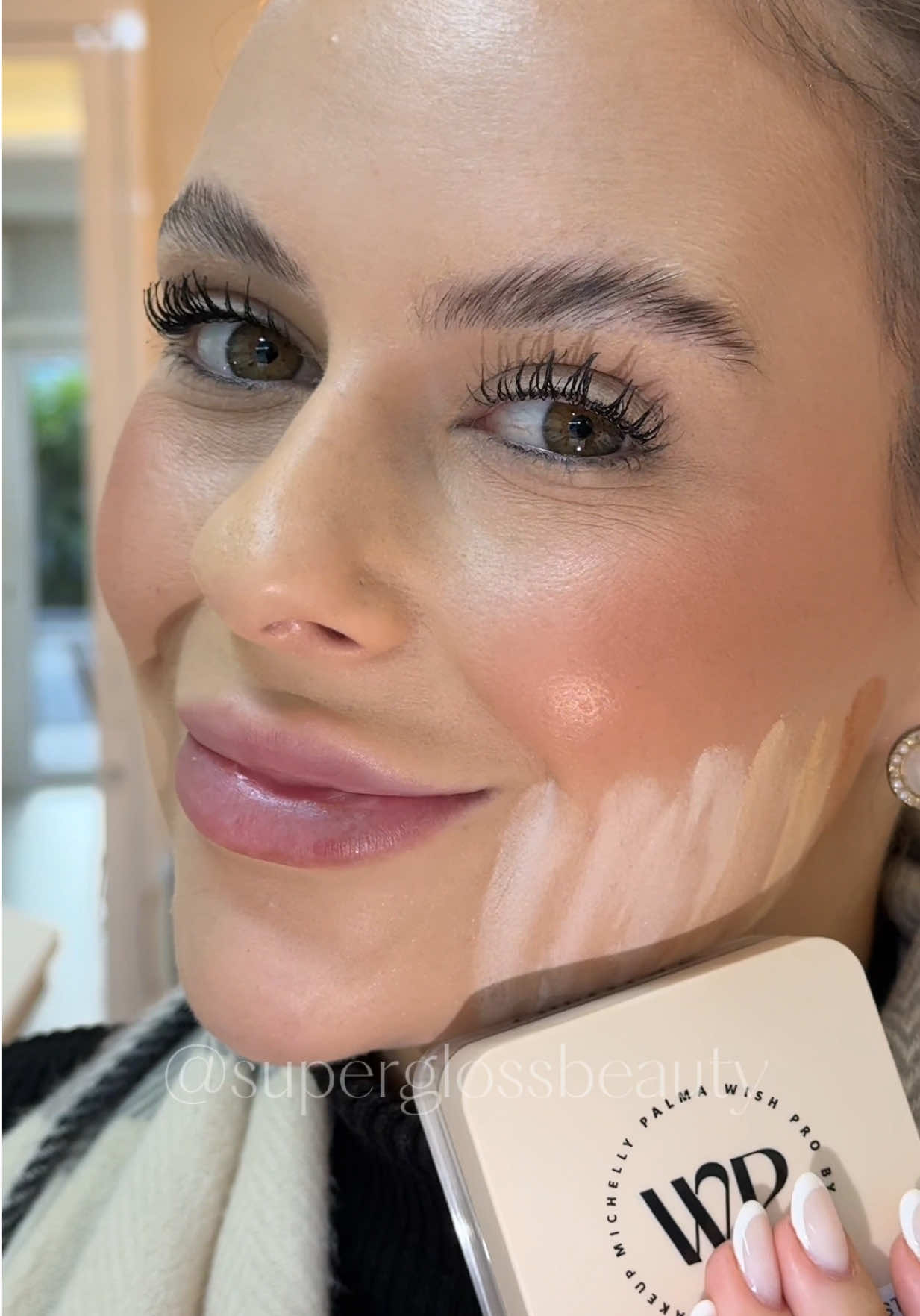 @SuperGloss Beauty