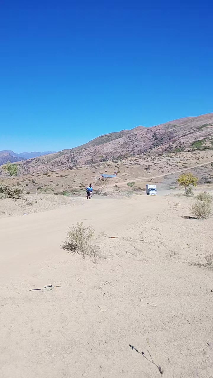 @⚡Elias Flores V⚡